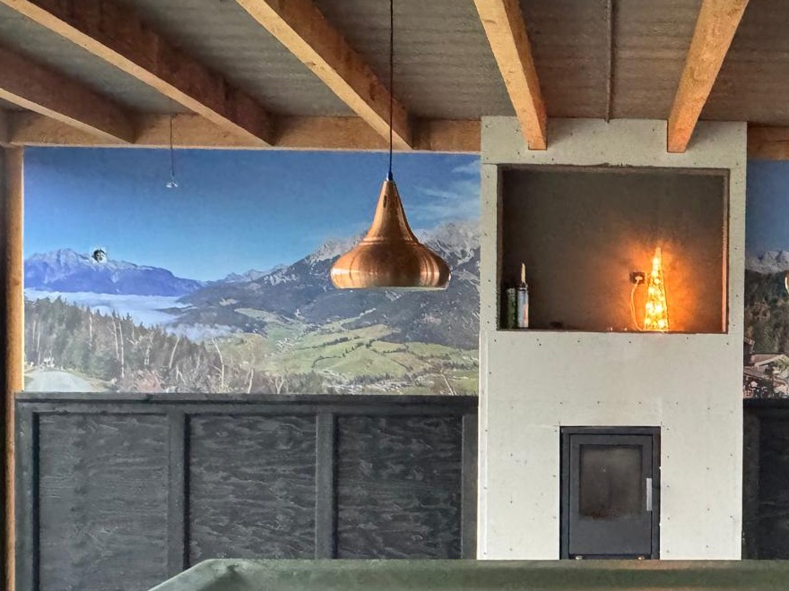 Eigen foto als naadloos fotobehang op airtex: bergpanorama over de volle breedte van een wand